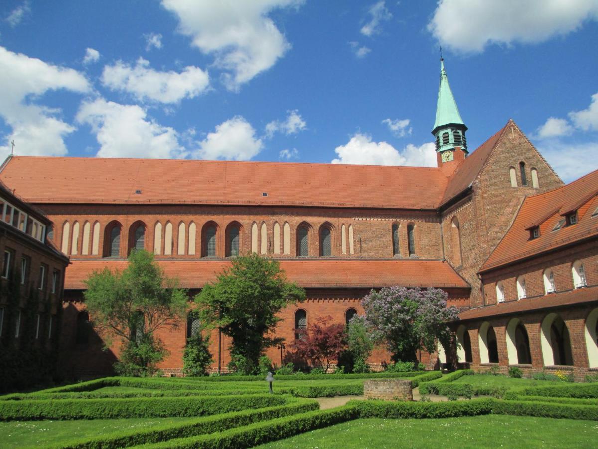 Klosterhotel Lehnin Exterior photo