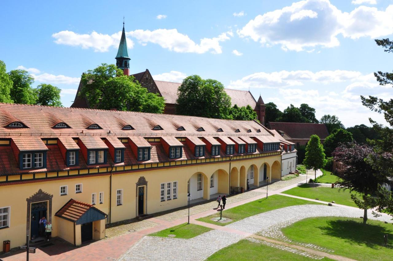 Klosterhotel Lehnin Exterior photo